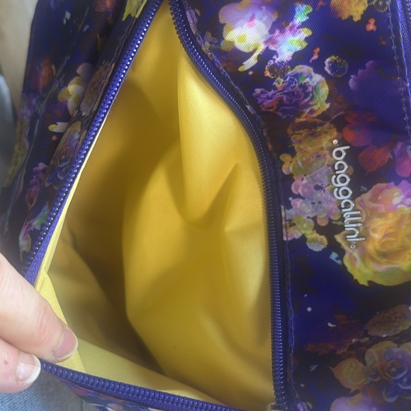 Used once, Baggallini, purple and yellow and white colorful Crossbody bag - Picture 6 of 10